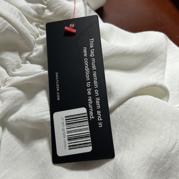 Gilli peplum top women’s size L white with flowey sleeves V-neck new with tags - Picture 8 of 8